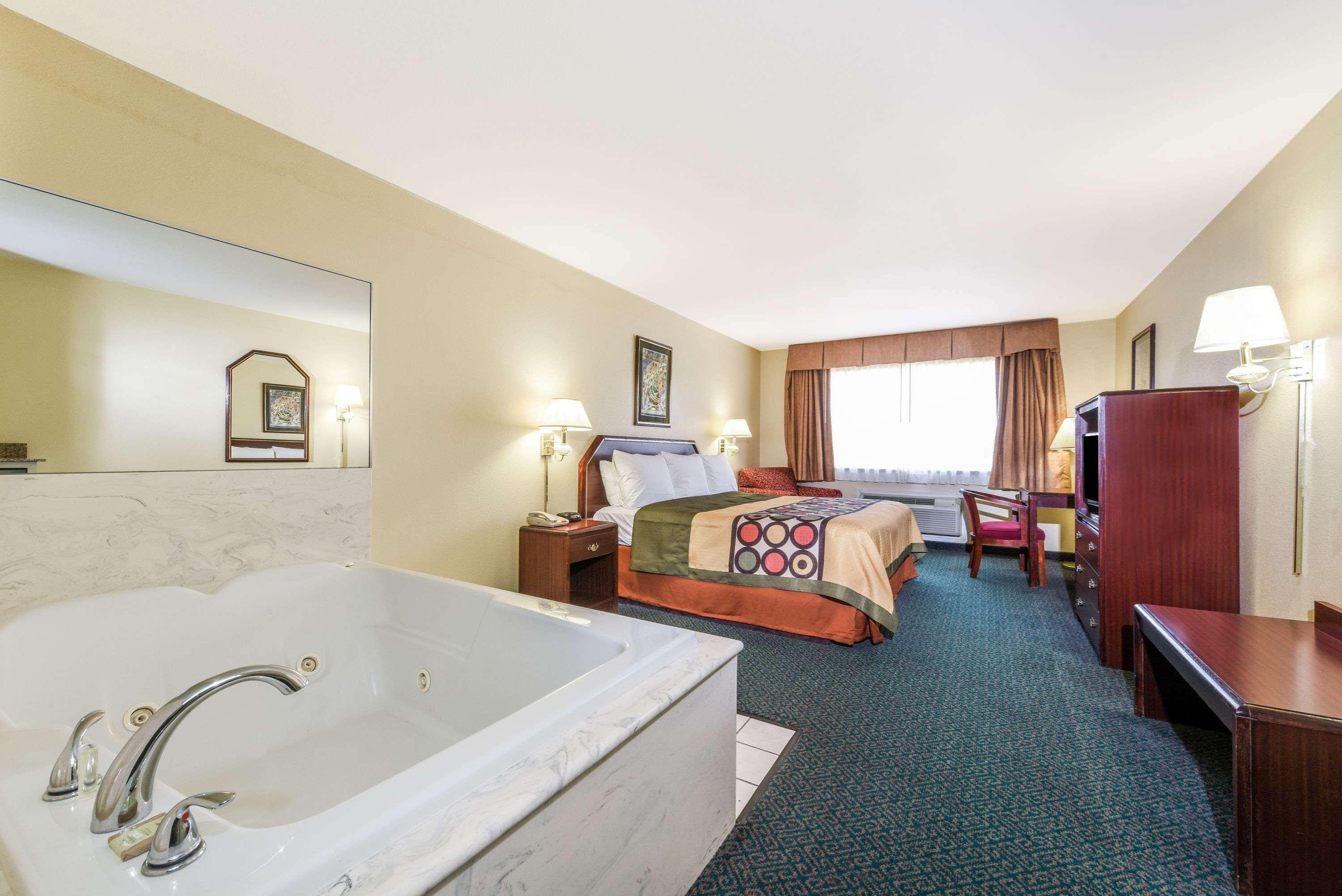 Super 8 By Wyndham Burleson Fort Worth Area Esterno foto