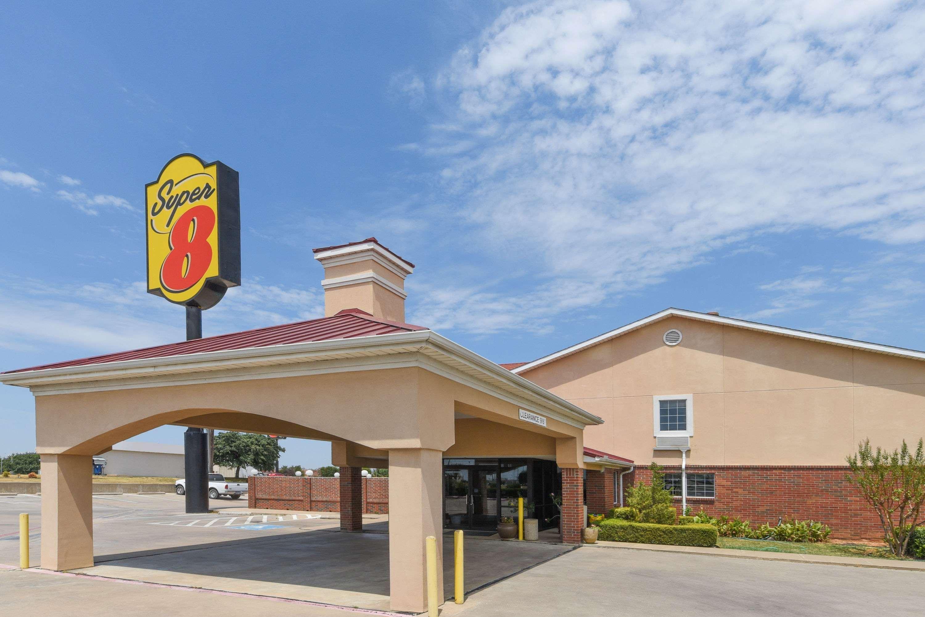 Super 8 By Wyndham Burleson Fort Worth Area Esterno foto
